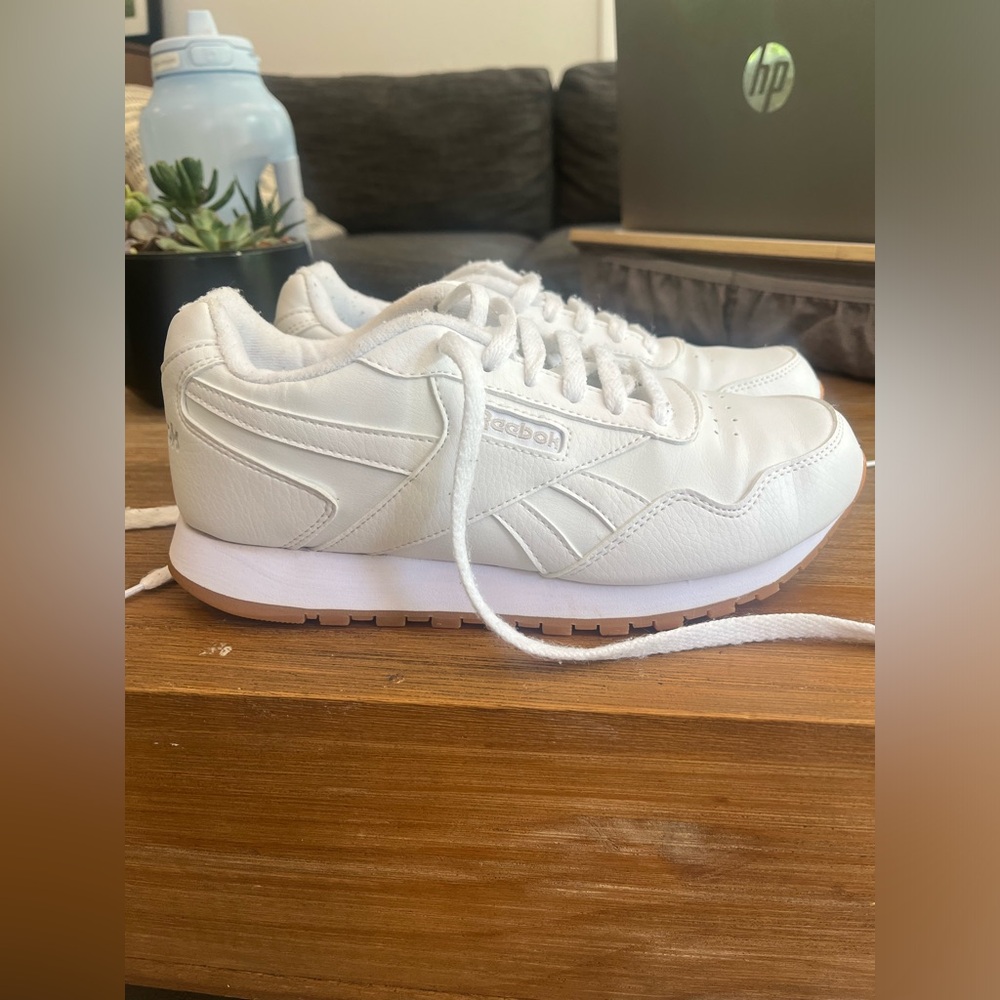 Reebok Classic Leather Sneakers - Size 6